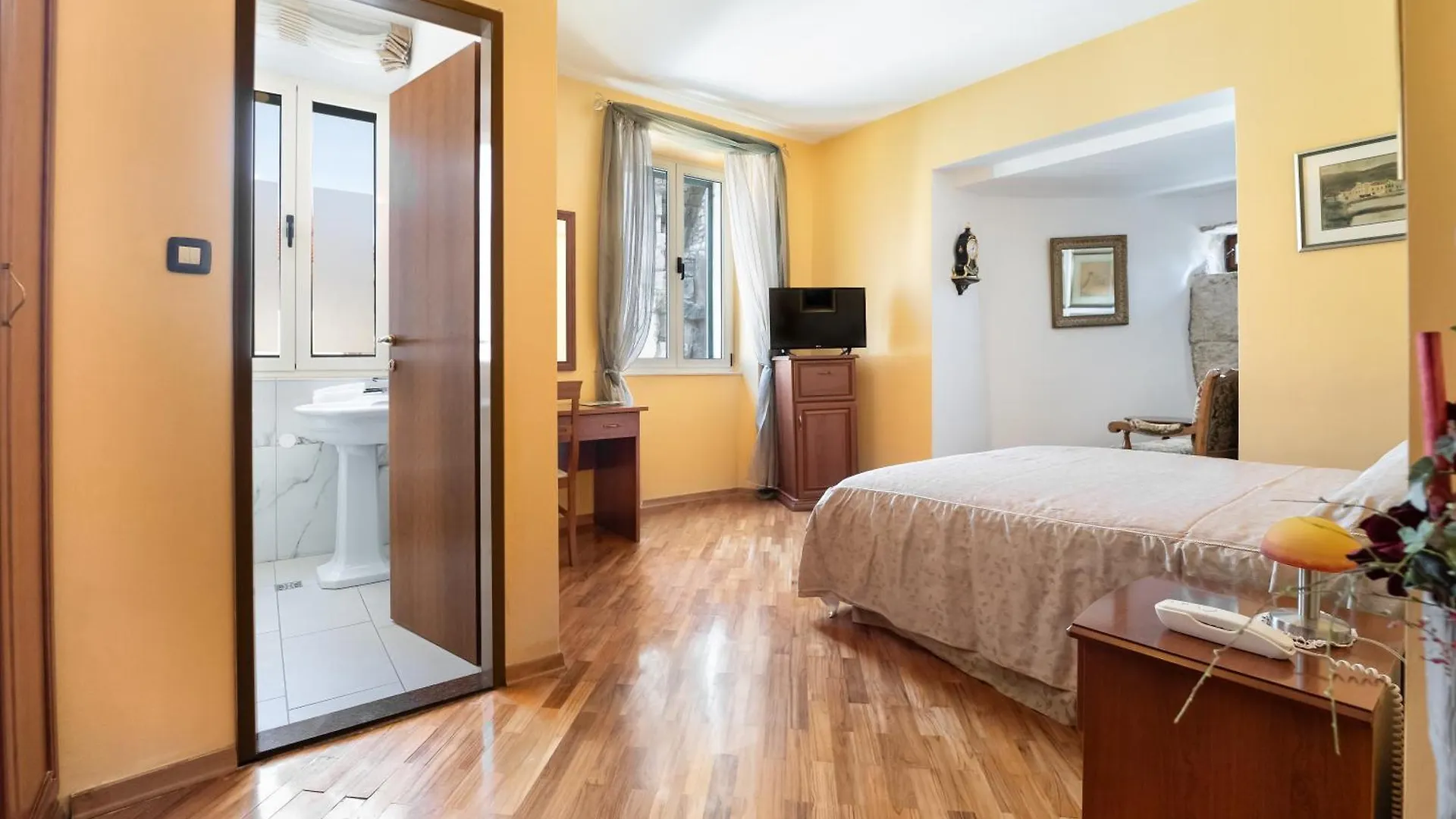 Hotel Peristil Split 3*,  Kroatien