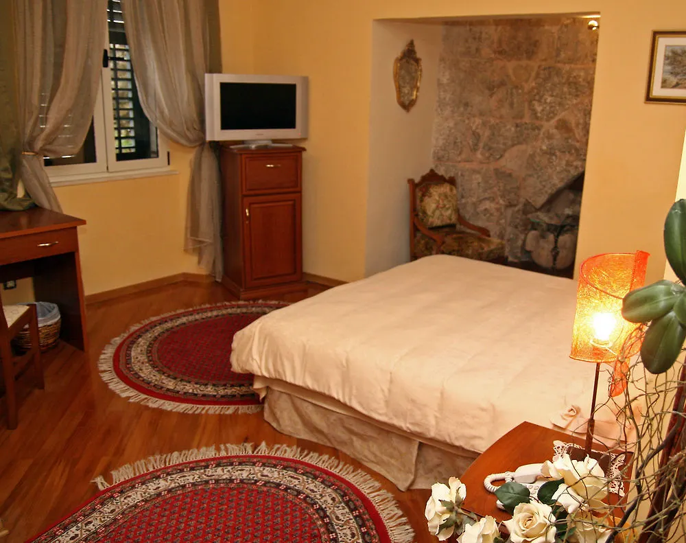 Hotel Peristil Split 3*,